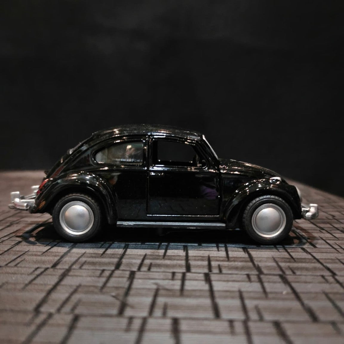 DIECAST BEETLE