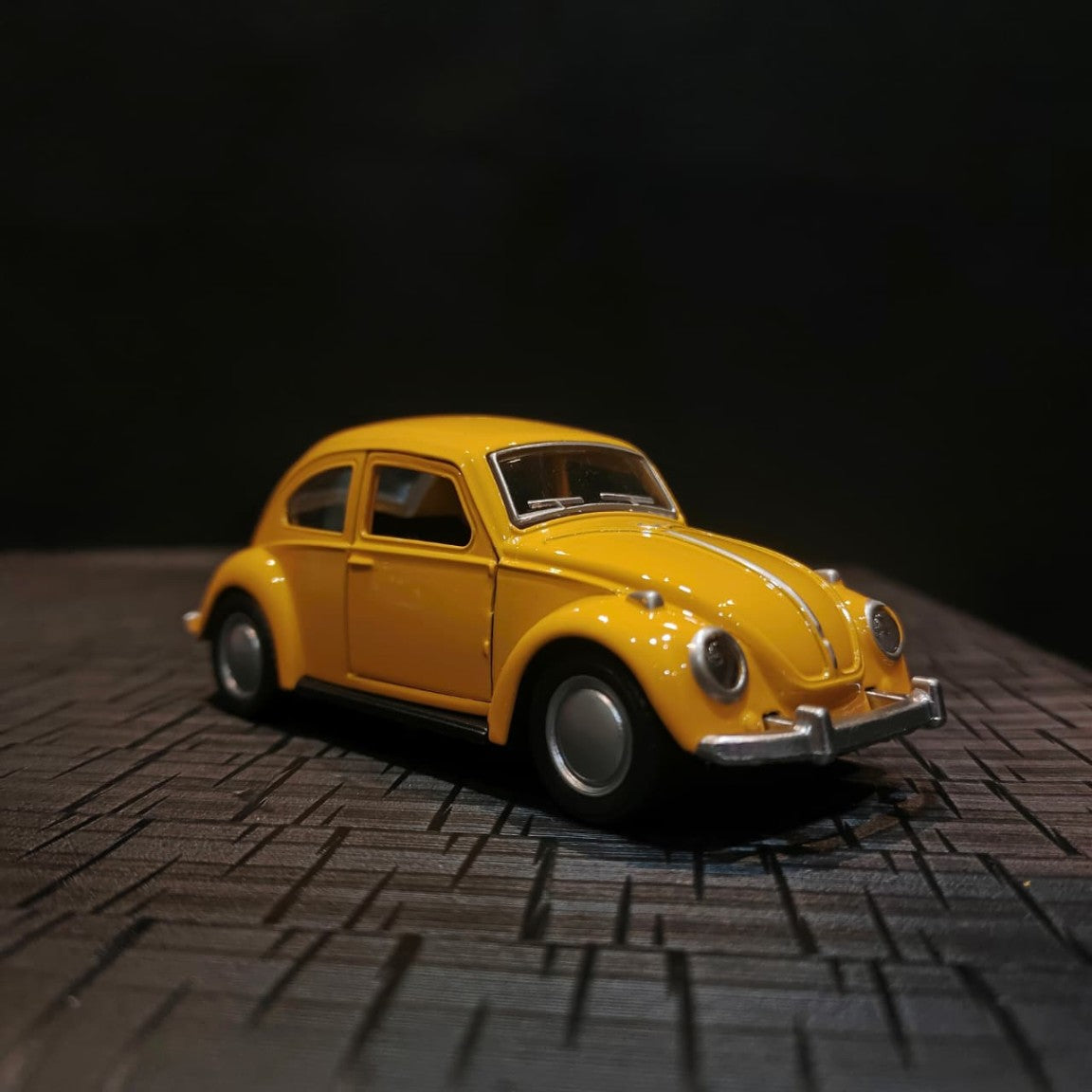 DIECAST BEETLE