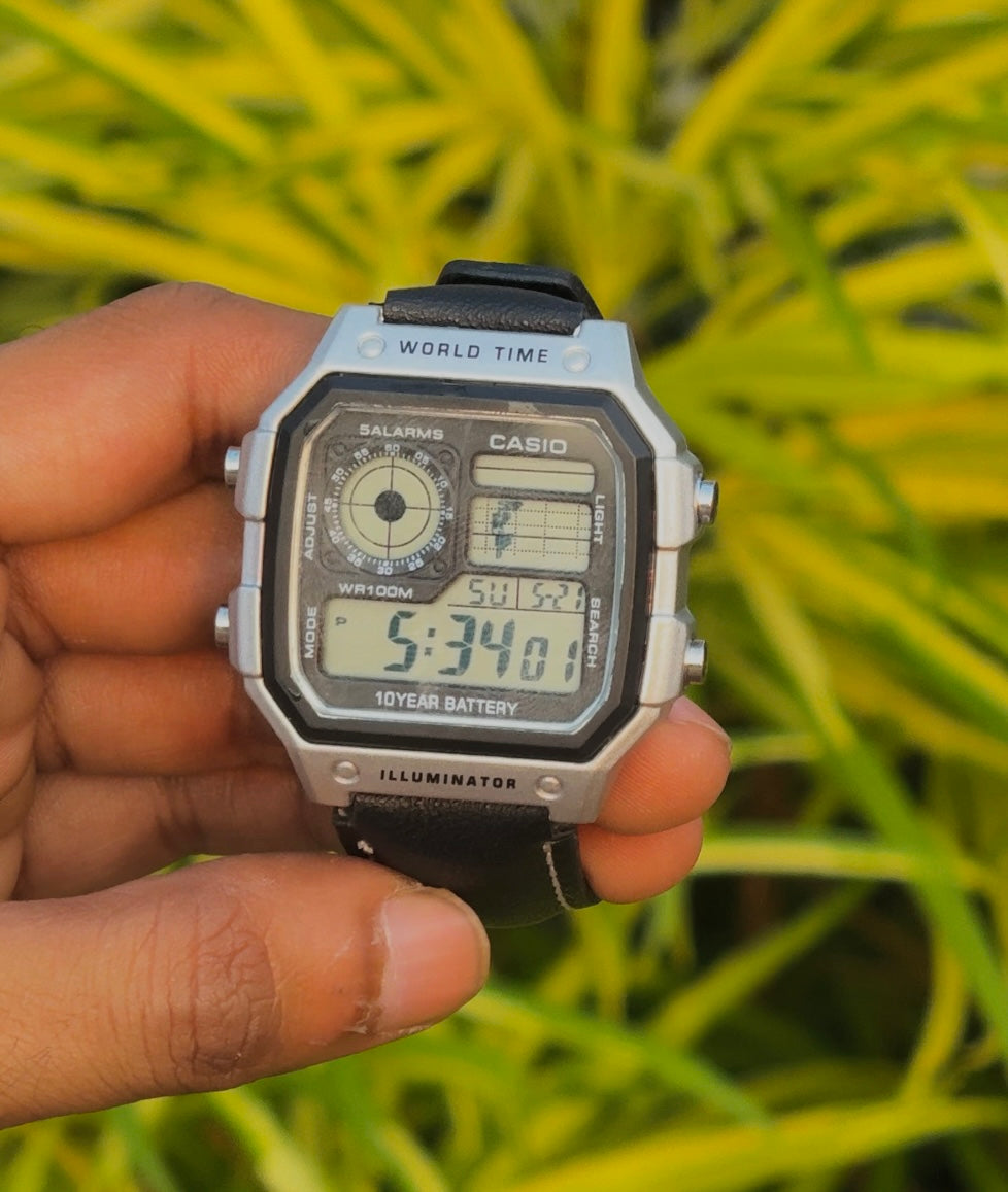 Retro World Time Digital Watch – Premium Leather Strap