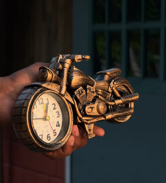 VINTAGE STYLE MOTORCYCLE/CLASSIC CAR ALARM CLOCK