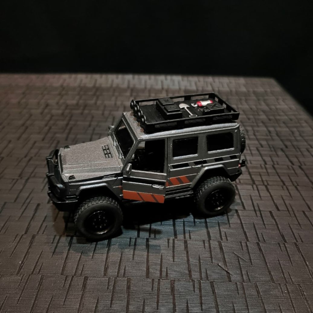 DIECAST G WAGON AMG MODIFIED