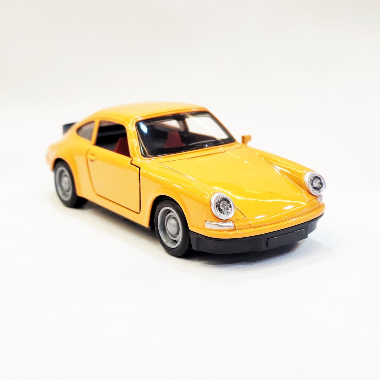 DIECAST PORSCHE
