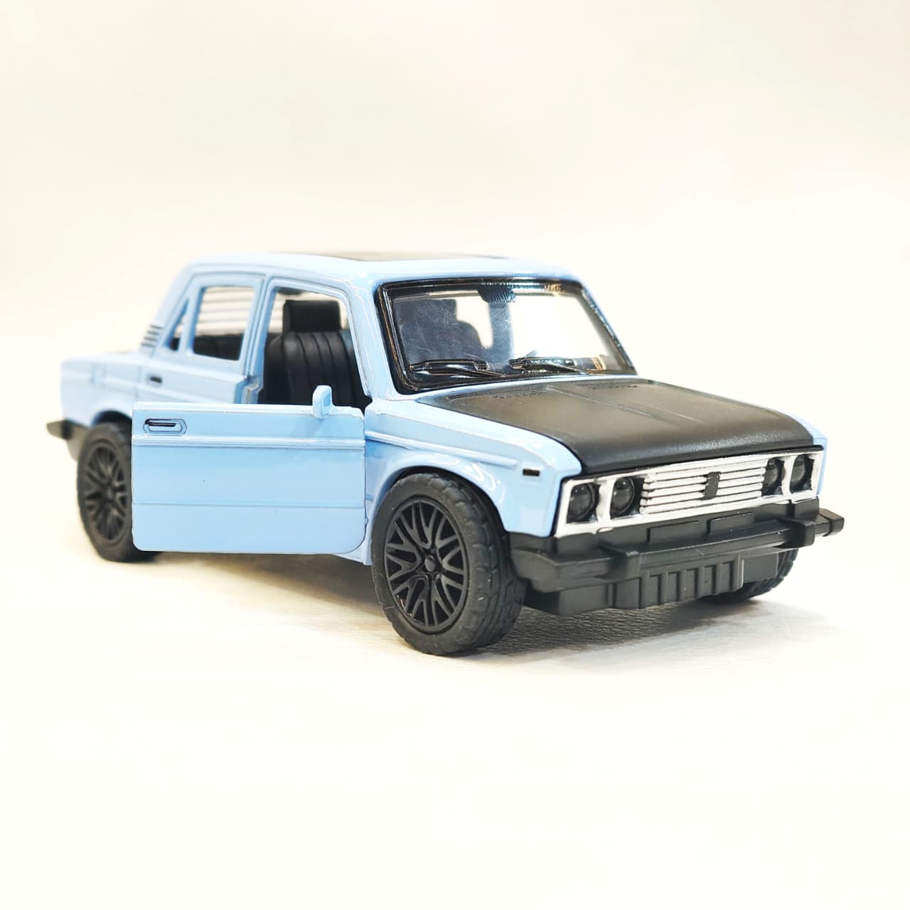 DIECAST LADA NIVA